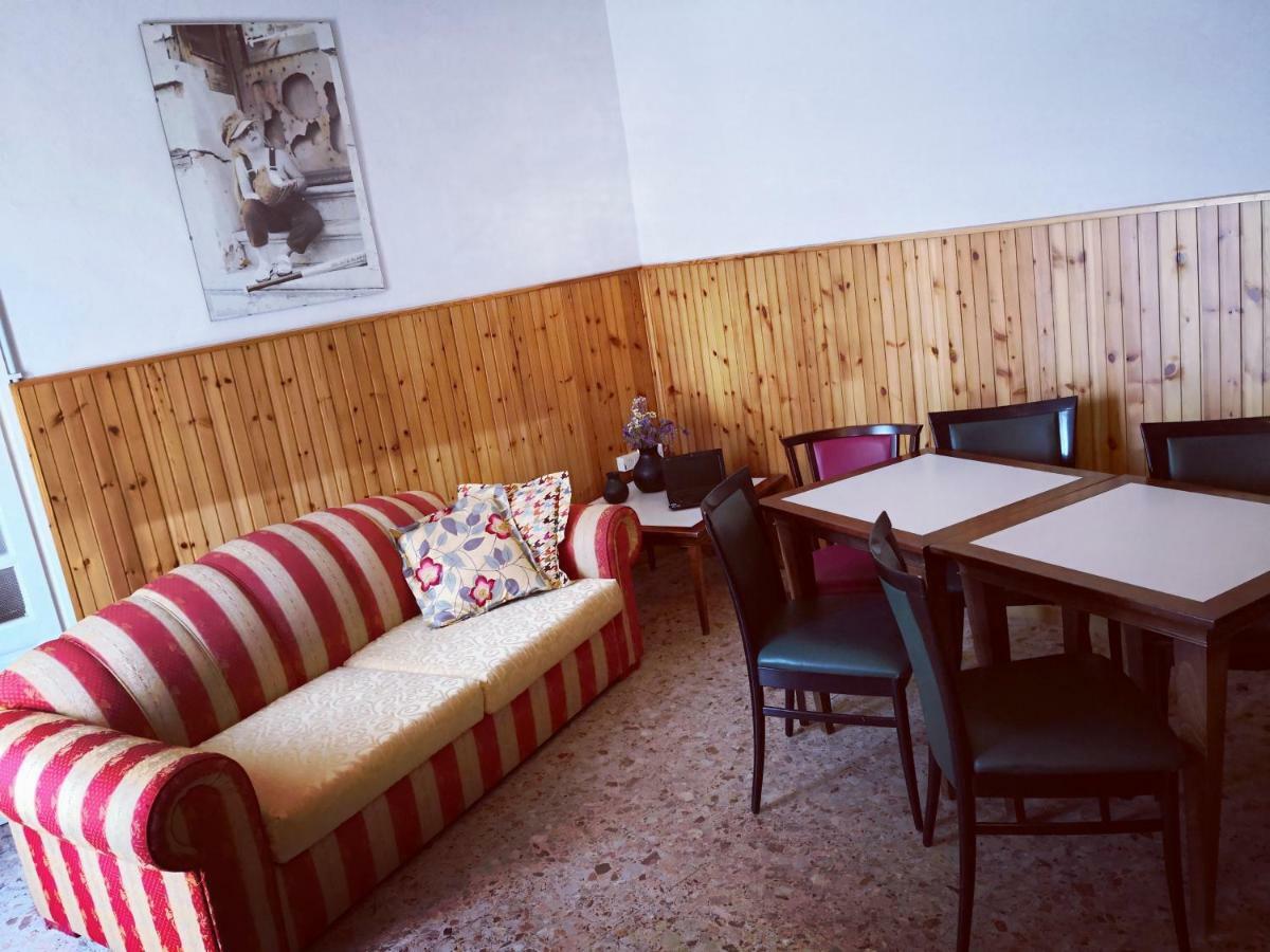 Corte Dal Castello Localita Termale Colà Eksteriør billede