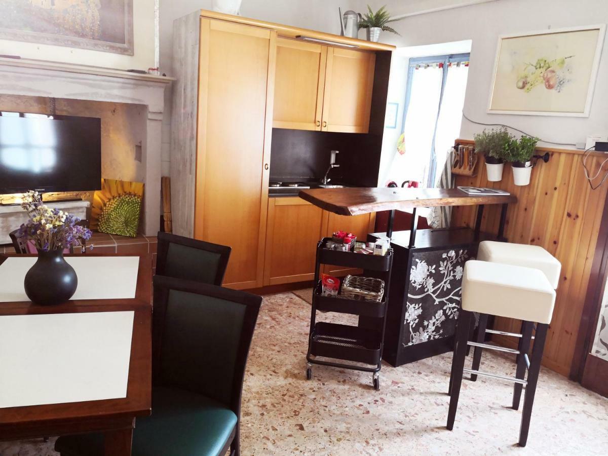 Corte Dal Castello Localita Termale Colà Eksteriør billede